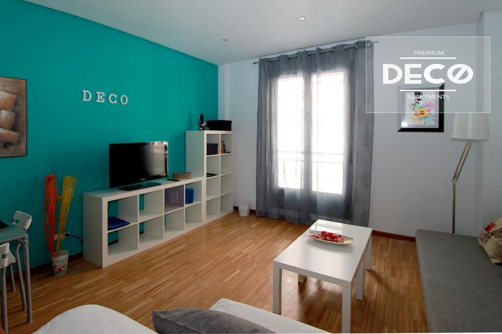Apartamentos Conde Duque Deco Madrid Room photo